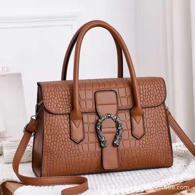 Elegant Vintage European And American Style Large Handbag With Crocodile Texture And Multiple Color Options