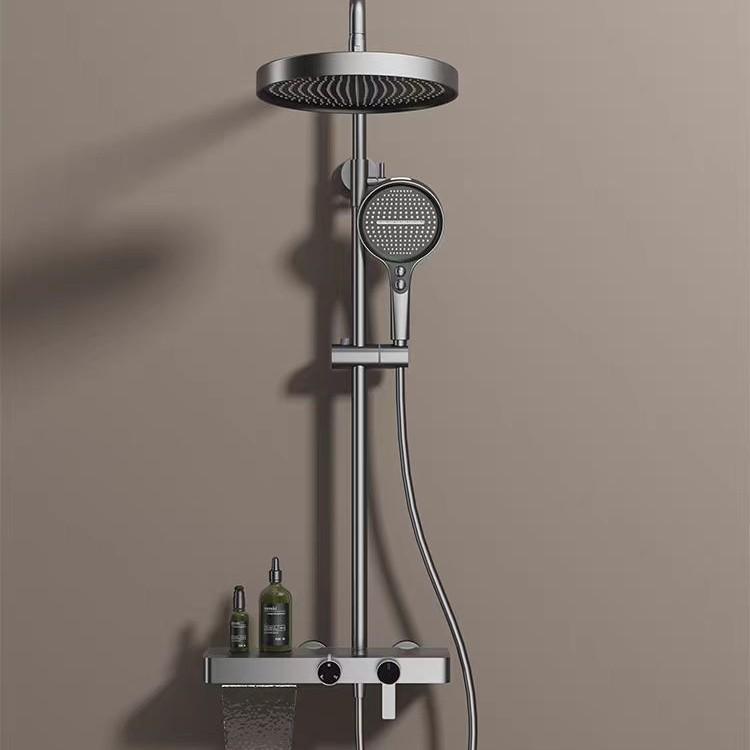Lyxigt Regnduschhuvud i Helkoppar med Stor Förvaring och Justerbar Temperaturkontroll