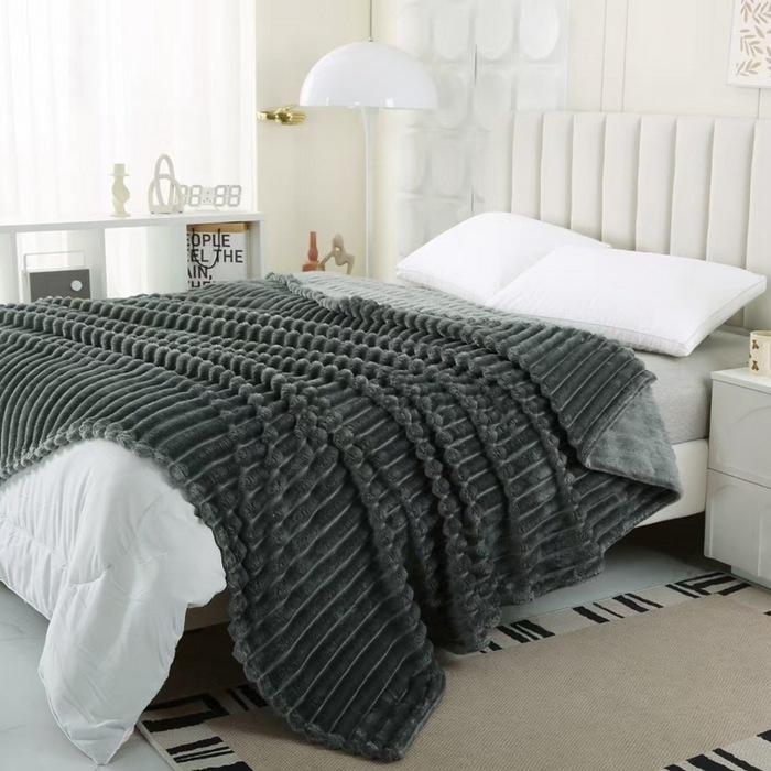 New 240-290g Flannel Double-sided Blanket Spring and Autumn Leisure Blanket Office Nap Blanket