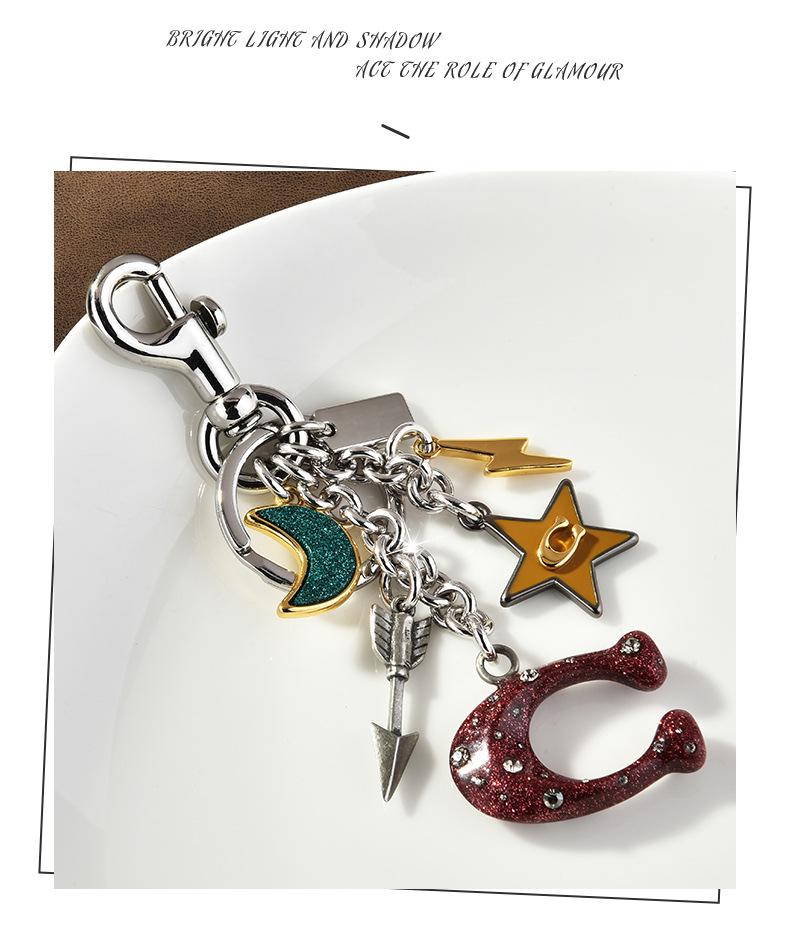 Adorable Cartoon Whale & Dolphin Keychain: Couple's Bag Charm and Metal Keyring Gift.