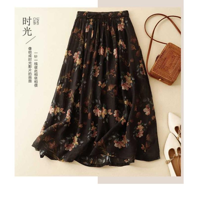 Floral Vintage Big Hem Airy Flowing Plus Lined Half-body Skirt