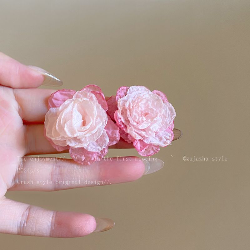 

Niche Style Gradient Rose Female Seaside round Face High-Profile Earrings Gradient Rose (Silver Needle)