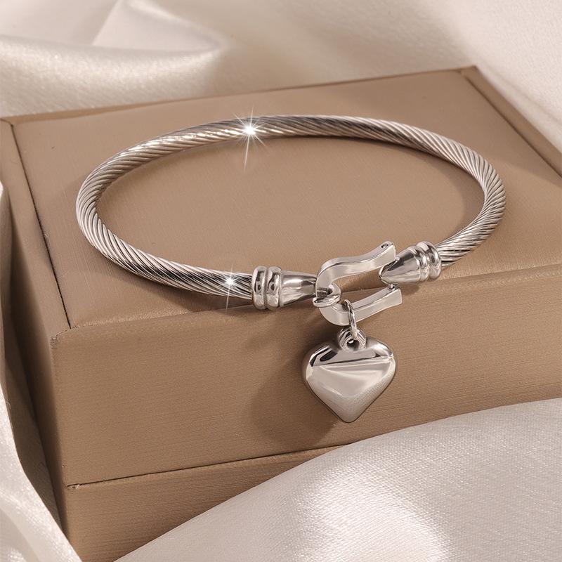Exquisite Heart & Horseshoe Hook Bangle: High-End, Non-Fading Titanium Stainless Steel Bracelet for Women