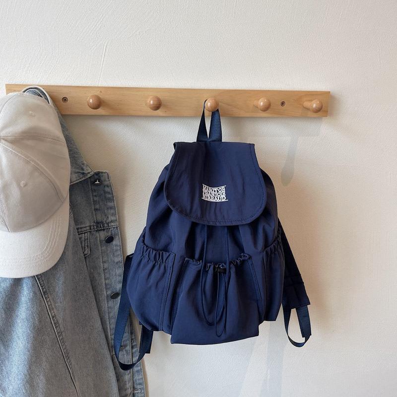 

Casual Large Capaci Student Backpack Women s Sle Outdoor Faion Commuting Bag Lightweight Simple Design Multifu Backpack