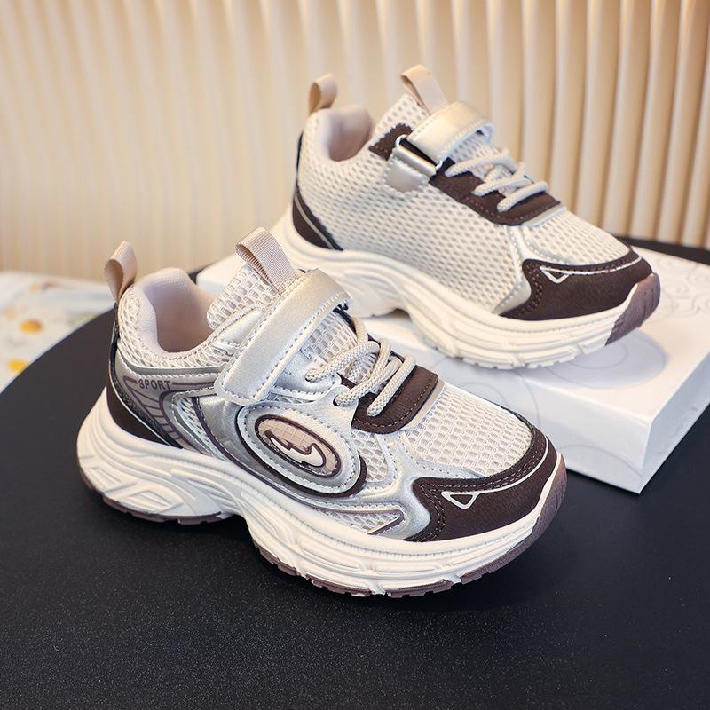 

2025 spring and summer new classmates boys light breathable sports running shoes Korean version fashionable versatile girls dad shoes 38
