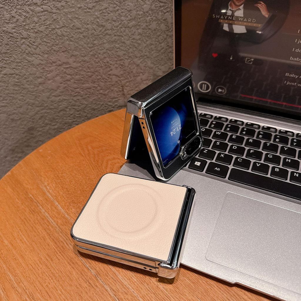 Suitable for Samsung Z Flip7 Mobile Phone Case 3 4 5 6 Business Center Shaft Three Section Lychee Pattern Magnetic Suction Prevent Falling