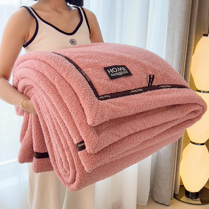 

Розкішний однотонний напіввельветовий диванний плед - М який, багатофункціональний, якість класу А Pillowcase 48*74CM/each