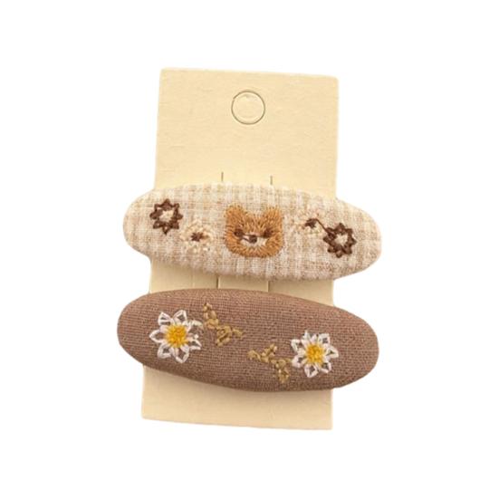 1 Pair Hairpins Rounded Edges Metal Stable Grip Hand-Embroidered Flower Pattern Wide BB Clip Side Bang Hair Accessories