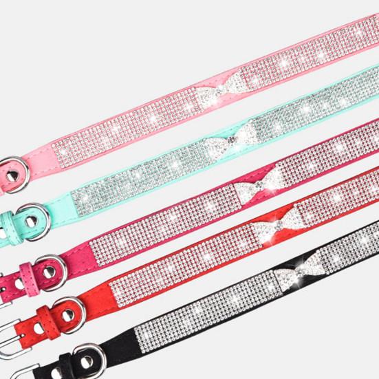 Guler pentru câini pentru animale de companie Rochie cu design cu fundă de cristal artificial, cu incrustații ajustabile, cu strasuri