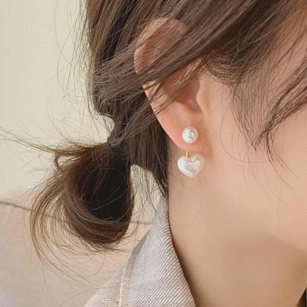Sweet and Fashionable Pearl Heart Earrings: Cute, Two-Piece 925 Silver Needle Earrings, Versatile and Simple for Everyday Wear.