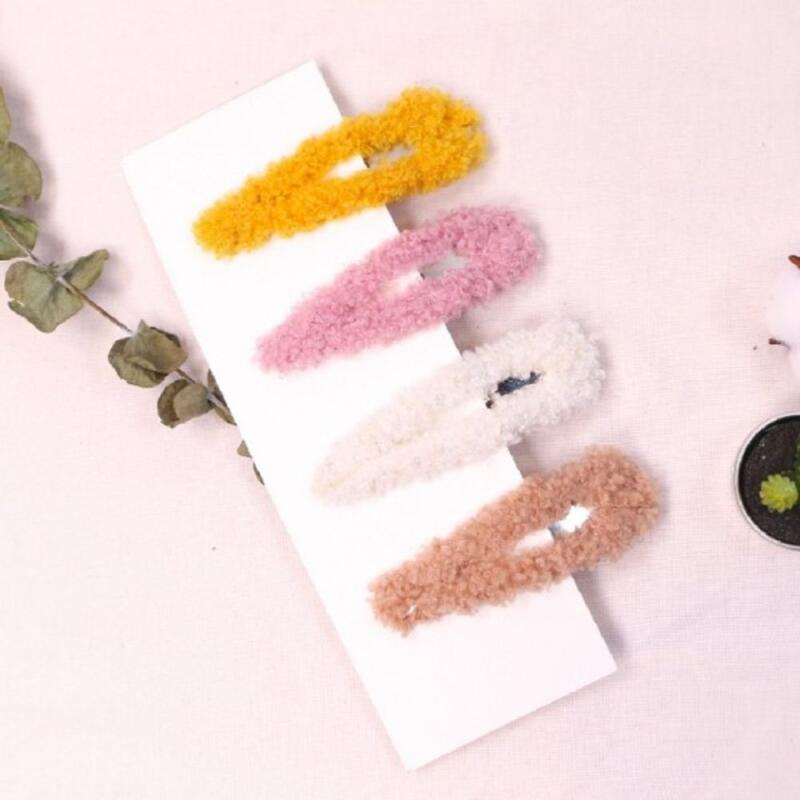 Poggle Hairpin Cute Kitsch Dumble Snap Pin beige