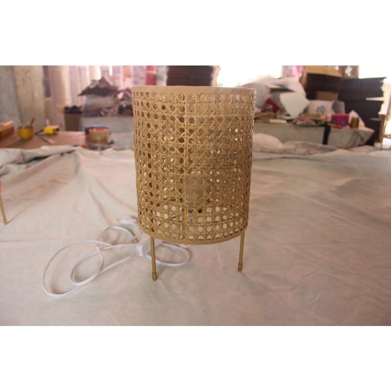 Lampa biurkowa Rattan Art Handmade Sypialnia Gabinet Łóżko Dekoracja Mała Lampka Nocna Nordic Kreatywność Wystrój Domu Lampa Łóżkowa