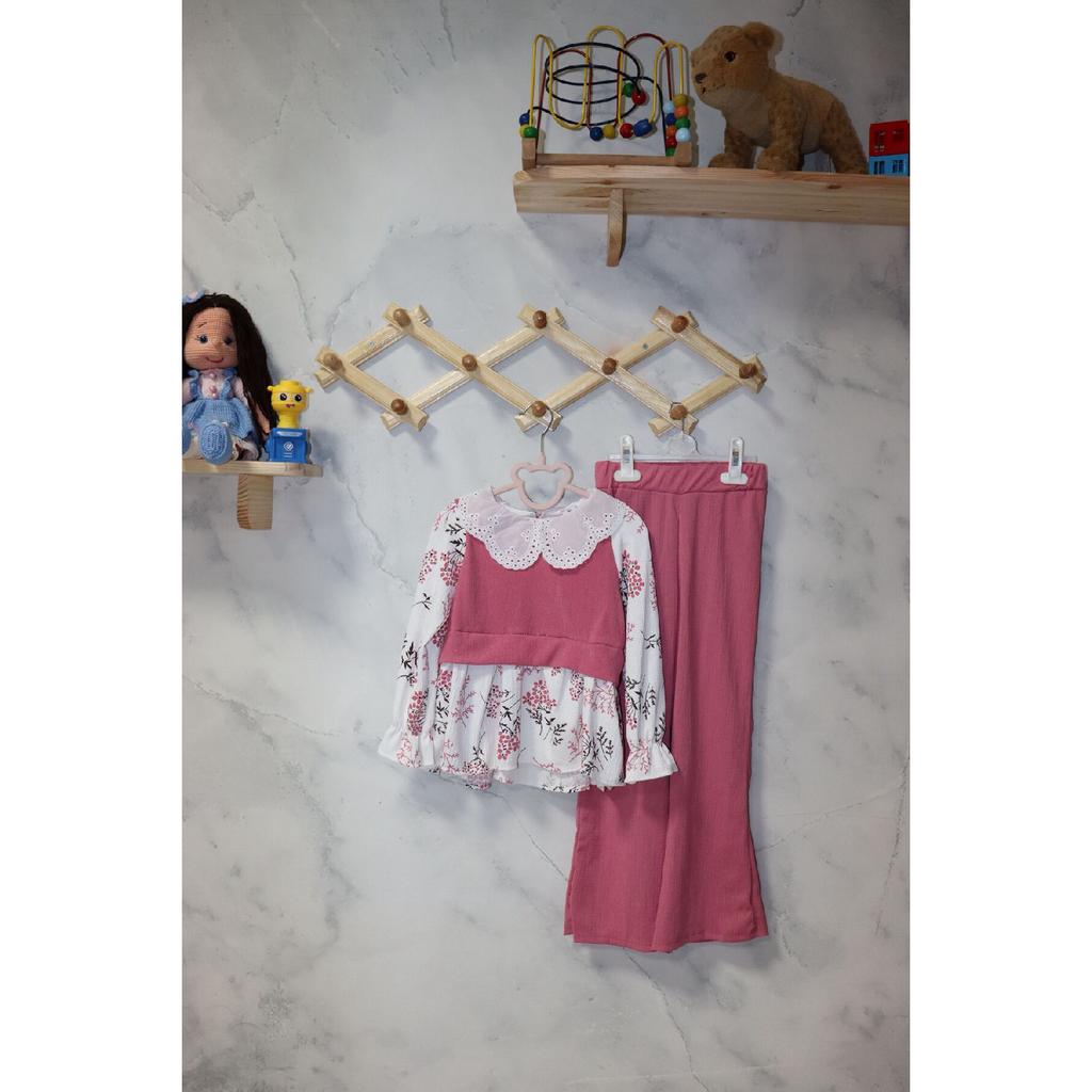 Stilig binærsett for jenter - Blomstermønstret bluse og moderne bukser