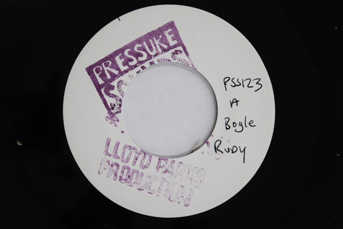 

7inch Record RUDDY THOMAS - Grand Father Bogle / Version PSS123 NOT ON LABEL/ P 2017 UK Reggae, Ska & Dub Used