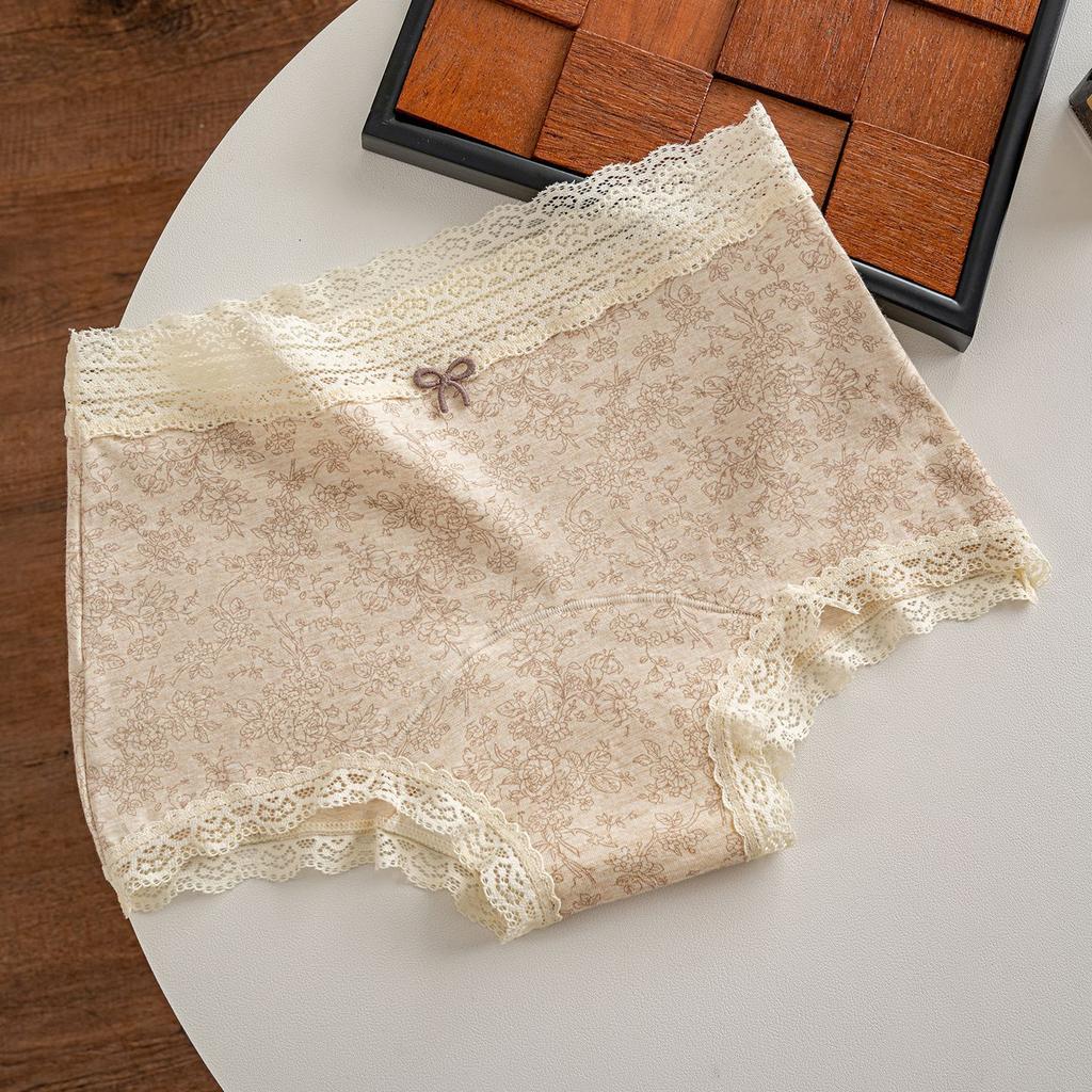 Women's Summer Lace Floral Cotton Antibacterial Skin Friendly Breathable Mid Waist Briefs