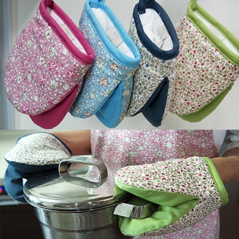 May kitchen gloves green