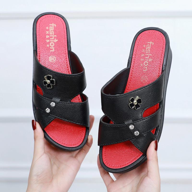 Dámské letní venkovní pantofle na klínku s tlustou podrážkou a protiskluzovou úpravou na pláž a domů