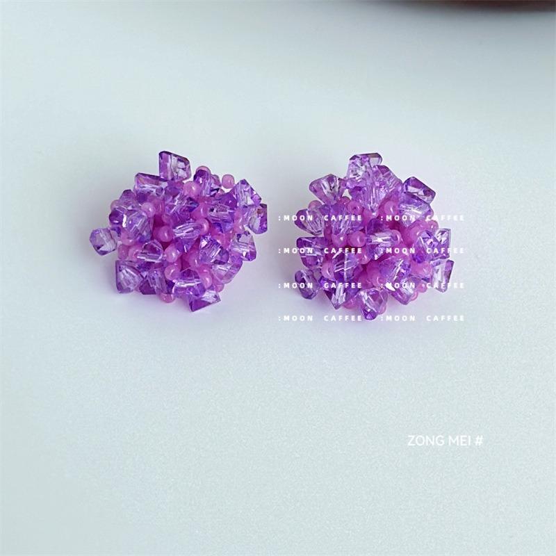Blue beaded stud earrings heavy industry hand-woven hydrangea earrings white holiday wind ear clips mosquito coil disc s