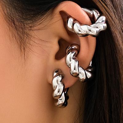1 Pair Women Huggie Earrings Geometric Circle Shape Twisted Non-pierced Exaggerated Ear