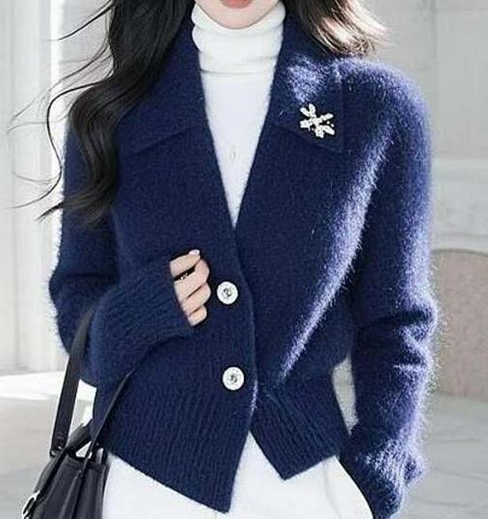 Elegant Knit Winter Cardigan: Women's 'Old Money' Style 2025 Sweater Coat
