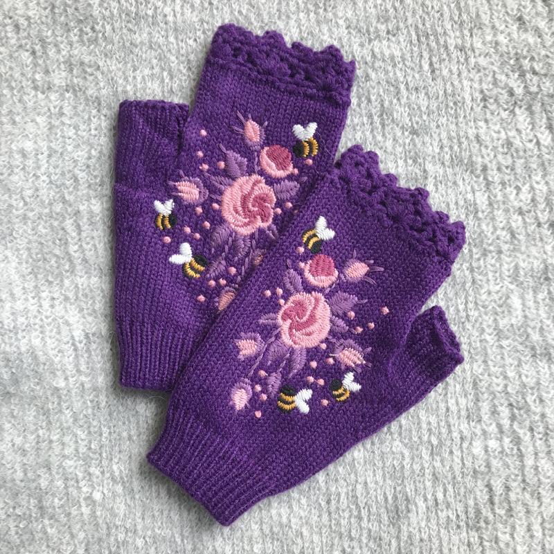 Cute Vintage Embroidery Knitted Gloves Bee Half Finger Fingerless Gloves Korean Style Warm Winter Wool Gloves Outdoor