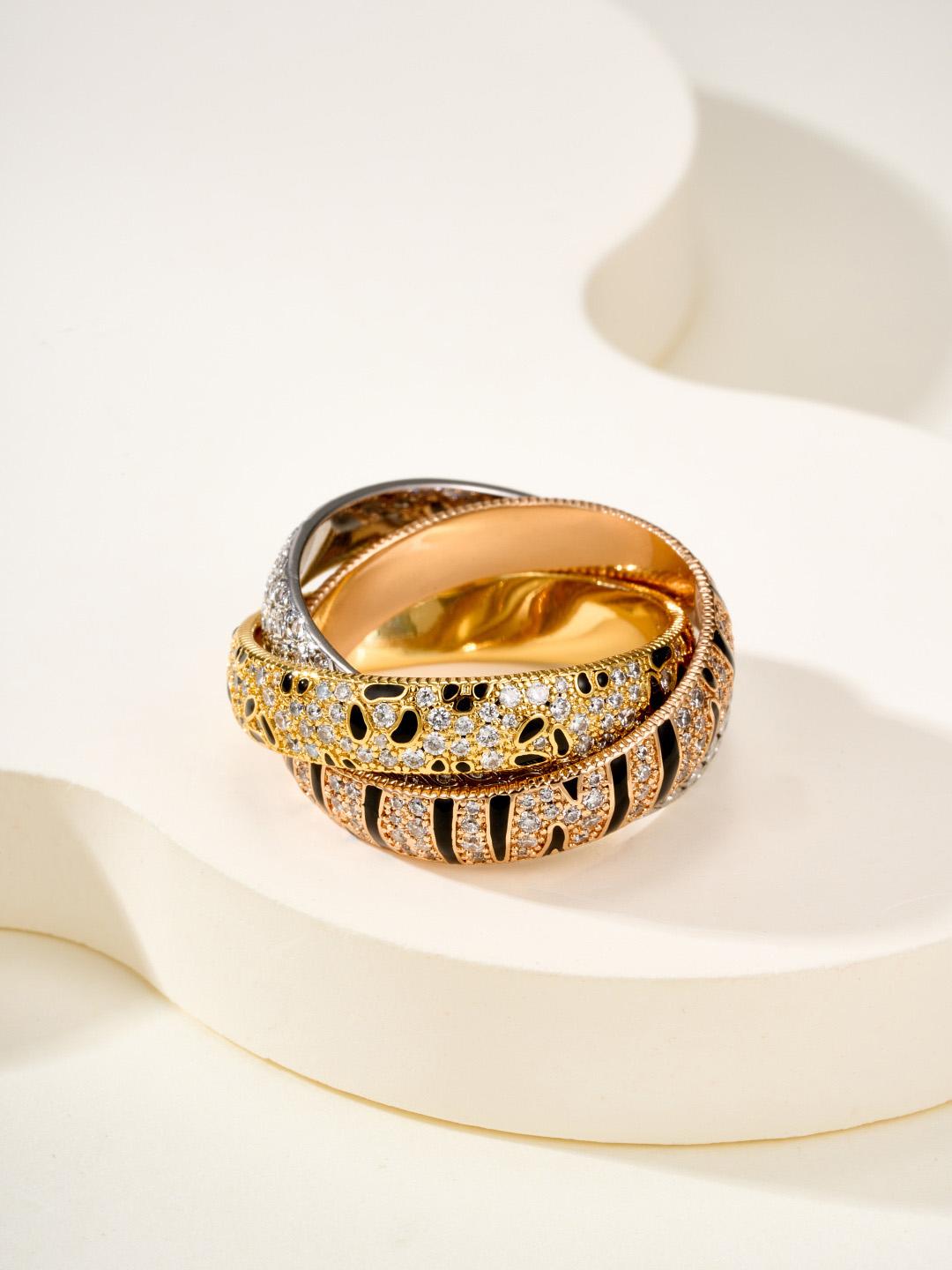 

Кольцо с тремя ободками с леопардовым принтом, покрытое блестящим лаком, инкрустированное бриллиантами, изысканно изготовлено, высококлассное, французское, матовое, полубриллиантовое, подарок 9 золотой