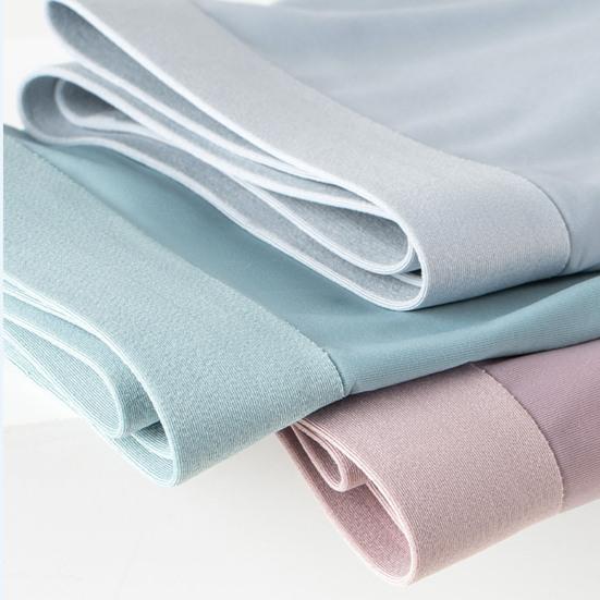 Men Ice Silk Shorts Briefs Mid-rise Elastic Waist Slim Fit Underwear Ultra-thin U-convex Solid Color Panties