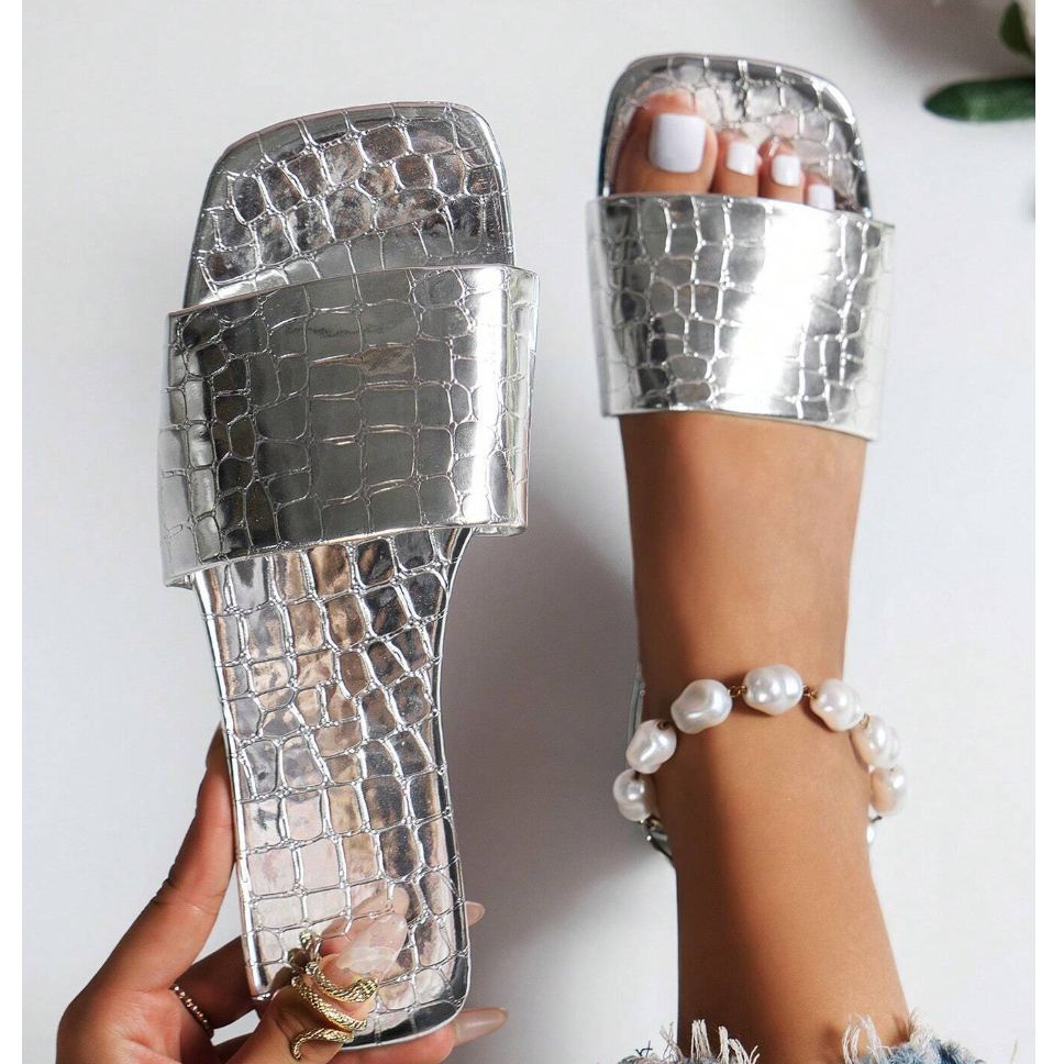 [Foreign Trade] Trendy French Sandals Women's Summer Slippers Flat Bottom Outer Wear Fashion One-word Sandals Soft