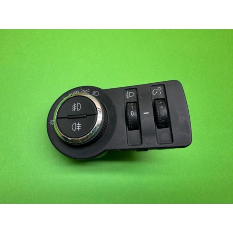 Head Light Switch, Headlight Fog Lamp Control Switch Button for Cruze J300 J305 J308 1.4 1.6 13301749