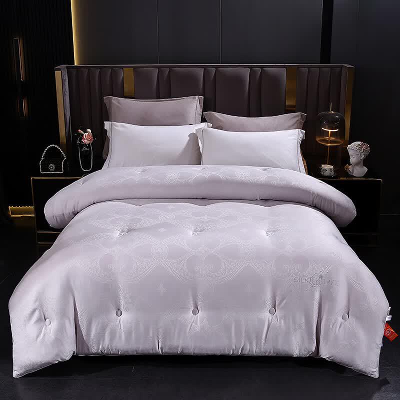 Luxury European Jacquard Quilt 200x230cm