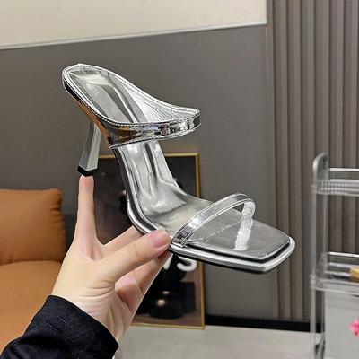 Móda 2024 Léto Street Style Dámské pantofle Módní tenké vysoké podpatky Párty striptérské boty Dámské elegantní šaty se špičkou Sandalias