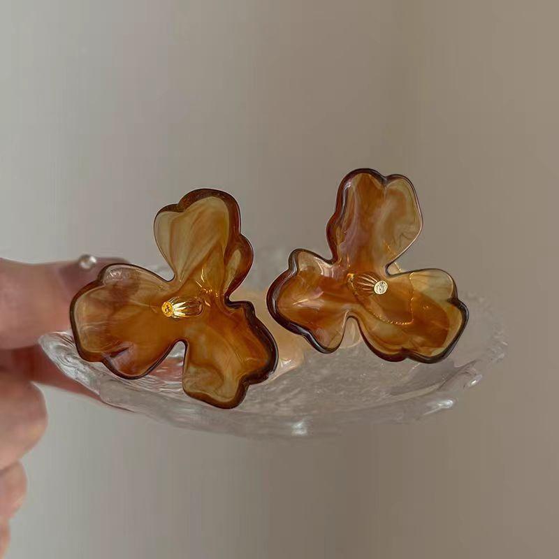 Atmosphere French Retro Earth Color Flower Acrylic Earrings Women'S Niche Design Earrings Temperament Earrings