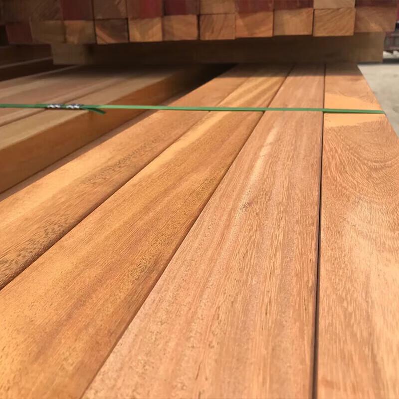 Pine Solid Wood Lumber Strip