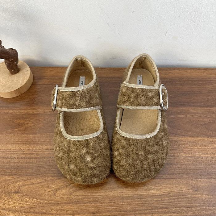 Fleece Flat-soled Fluffy Shoes for Women To Wear Outside 2025 Autumn and Winter New Korean Version of Gentle Fairy Wind Word Mary Jane Cotton Shoes