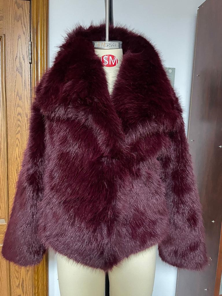 Women's Gray Faux Fur Collarless Short Coat