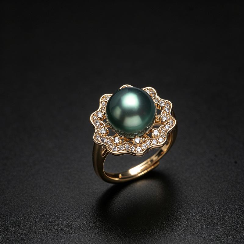 Retro Lace Diamond-Accent Pearl Ring for Women - Adjustable Shell Pearl, Elegant Gift for Mothers and Elders