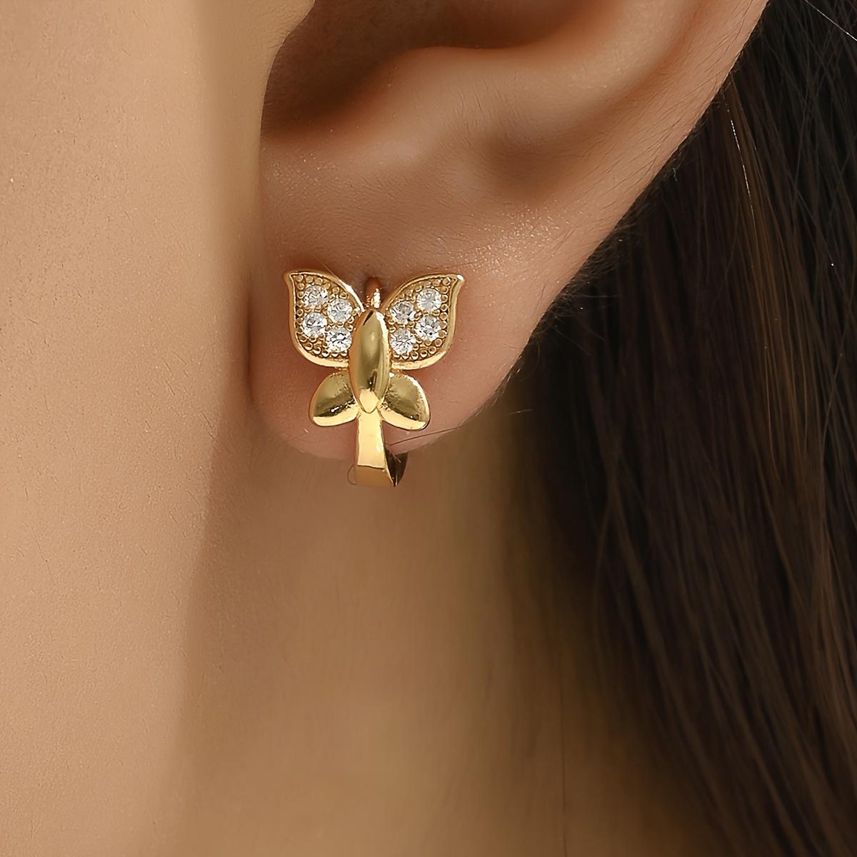 

Chic Butterfly Zirconia Stud Earrings - Cute & Simple Design for Women, Perfect for Parties, Vacations, and Casual Attire золотой