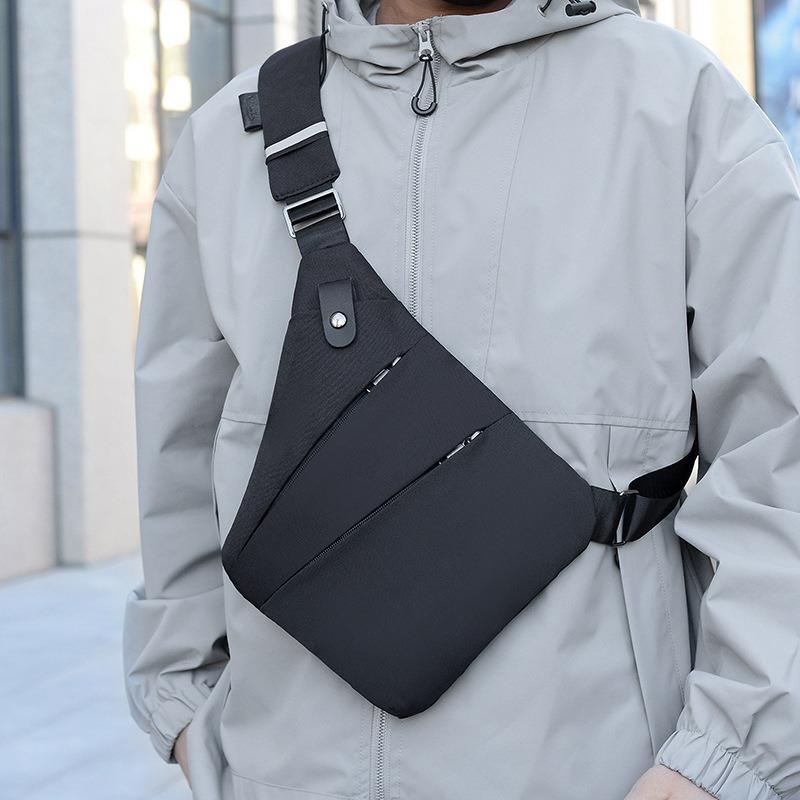 Multifunctional fashion breast bag men's Oxford cloth light and portable shoulder bag simple casual large capacity messenger bag