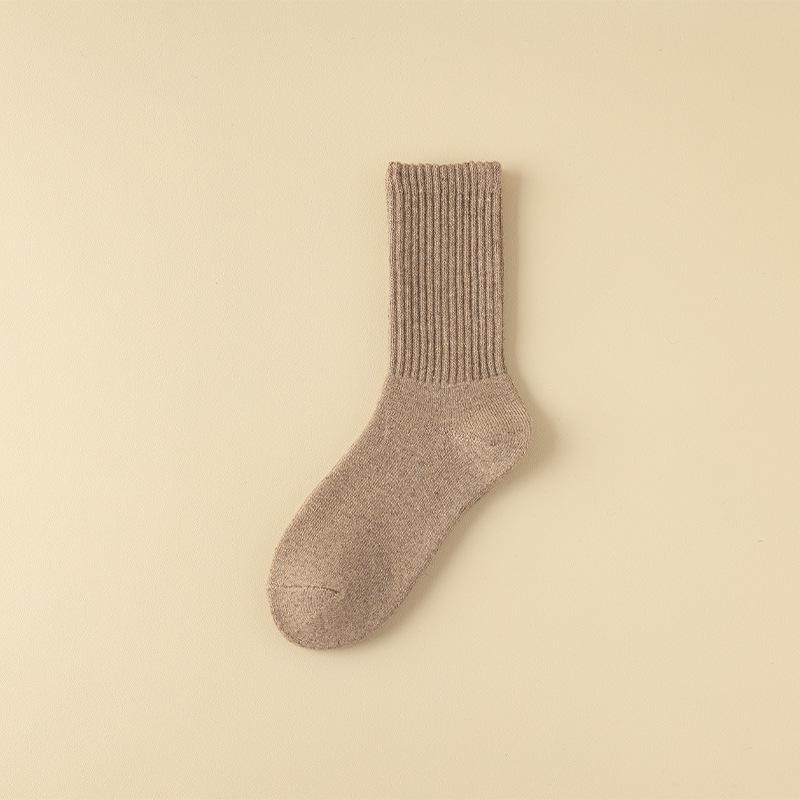 Female Autumn and Winter Solid Color Towel Bottom Thick and Velvet Warm Wool Tube Socks