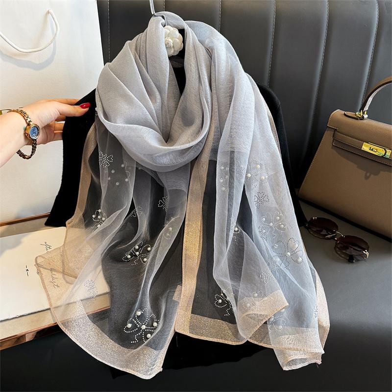 Luksuriøst skinnende blondeskjerf Silke Dame Hijab Myke ullsjal og omslag Stor blomst Tynne skjerf Foulard Kvinne Bufanda Ny