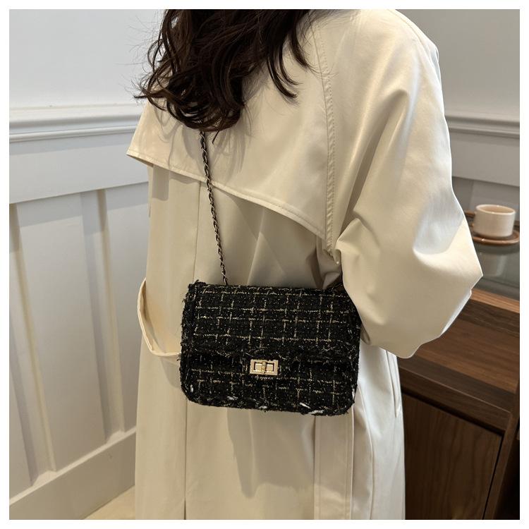 Women's Tweed Chain Small Square Bag Fashionable Single Shoulder Crossbody Bag Vintage Minimalist Handbag