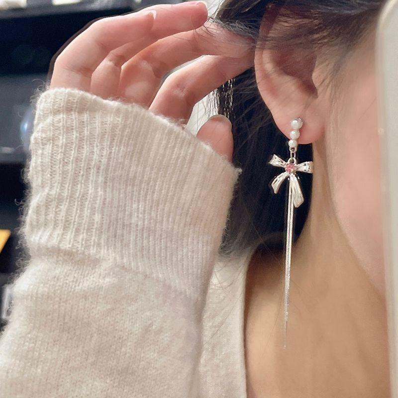 

Sweet Bows Pearl Tassel Earrings Women s Niche Design Classy Ear Studs 2024 New Arrival Trendy Earrings Ear clip