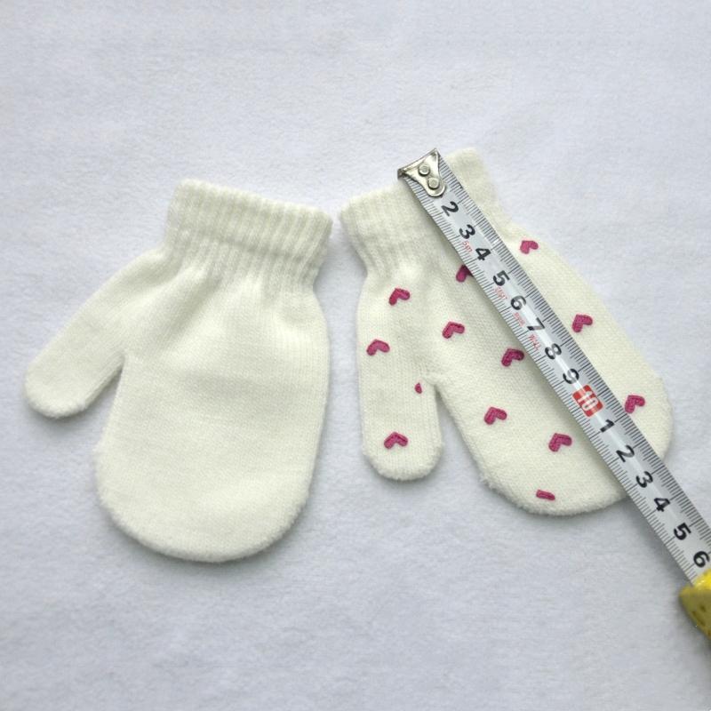 Cute Star Baby Gloves Winter Warm Kids Anti-grasping Glove Bag Cover Cartoon Love Toddler Girl Boy Full Finger Mittens