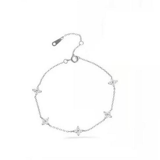 Браслет  Четырехлистник  с позолотой: Роскошный Дизайн со Звездным Мотивом, Модное Нишевое Украшение