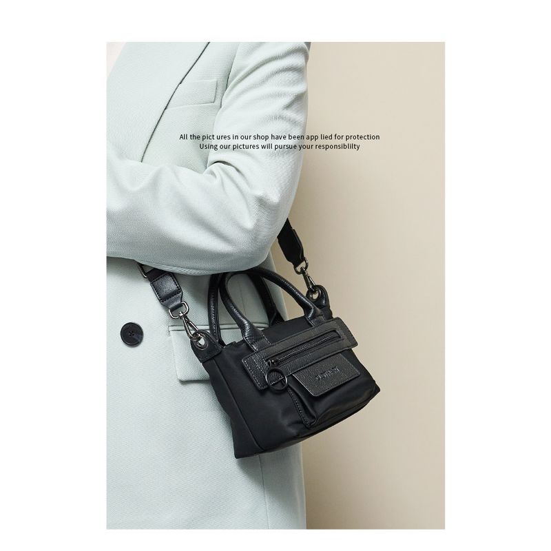 

Маленькая сумка женская сумка-мессенджер новинка нейлоновая сумка тканевая сумка мини маленькая сумка легкая женская маленькая сумка для переноски маленькая сумка через плечо для мобильного телефона Black