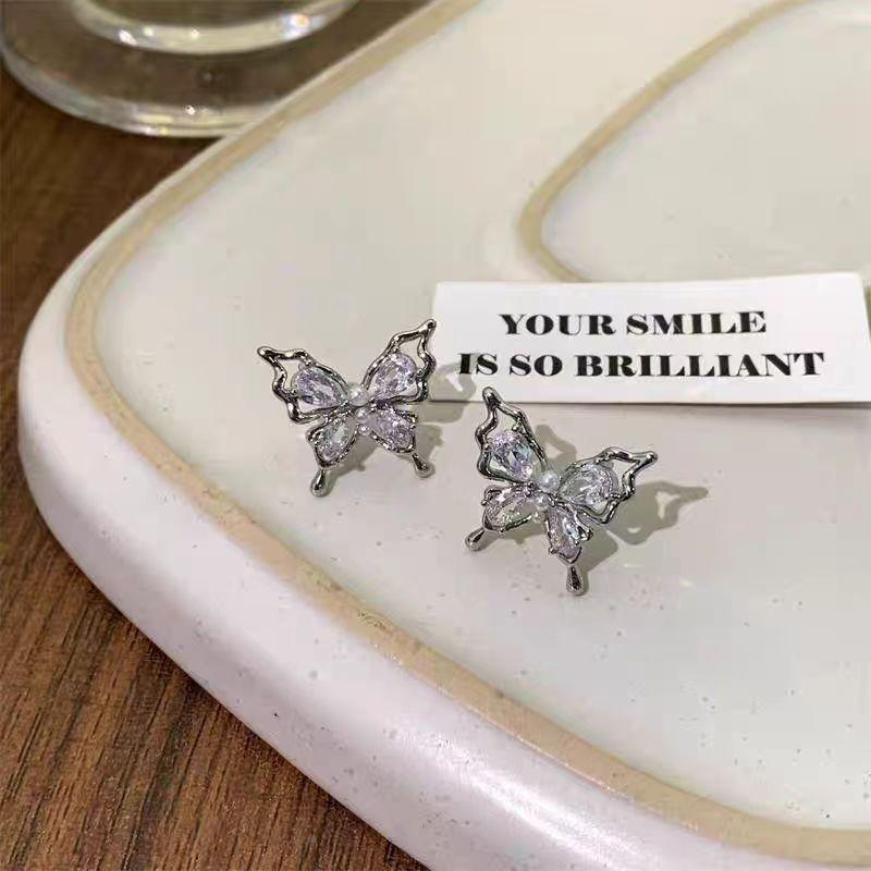 Butterfly zircon stud earrings women's simple and versatile niche design earrings earrings without pierced earclips