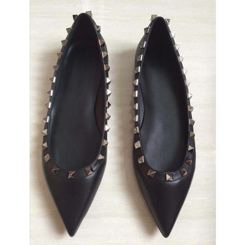 Fashion Women's Bling Bling Fashion Rivets Shallow Flat Shoes Pointed Toe Summer New Style Low Heel Leather Single Flats Sandals Loafers