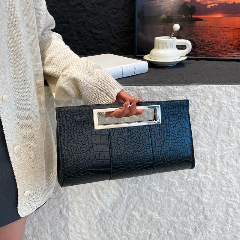 New Fashionable and Versatile Handbag, High-end Crocodile Patterned Dinner Clutch, Daily Commuting Bag, Versatile Women's Bag