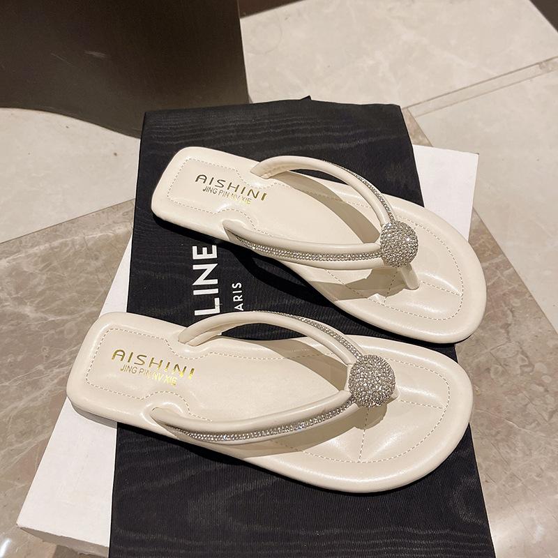 Clipped Flat-bottomed Beach Shoes, Cool Slippers, New Slippers for Women's Summer Wear, Toe Rhinestones