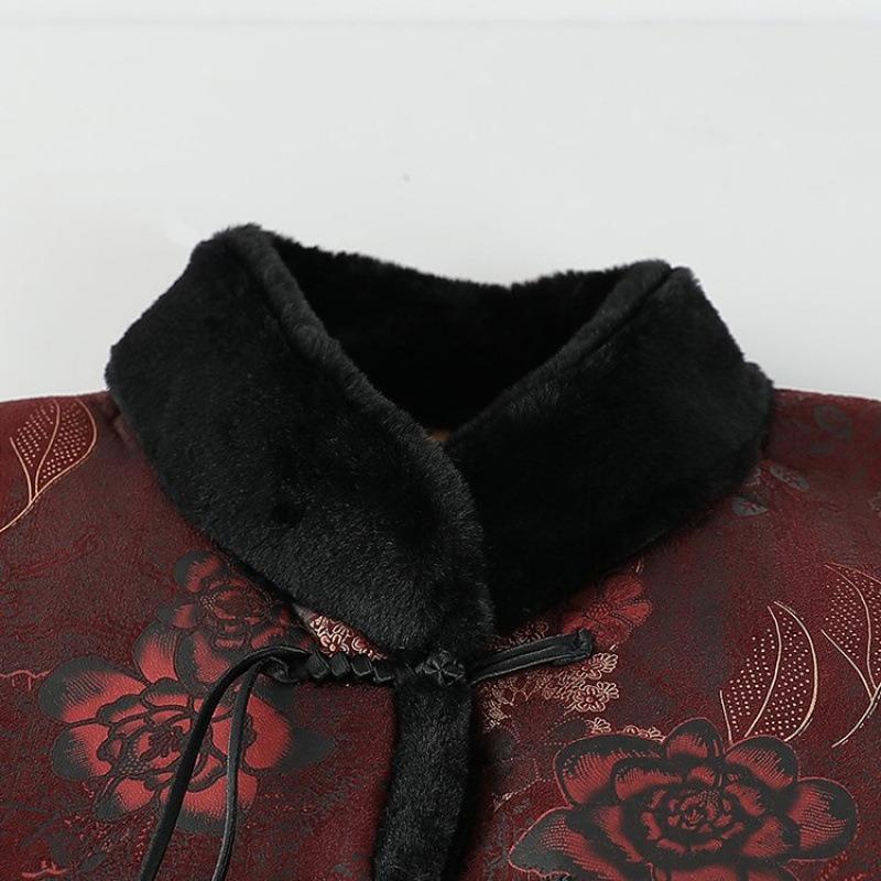 Winter Women's Thickened Coat Fur Integrated Top Old Lady Clothes Velvet